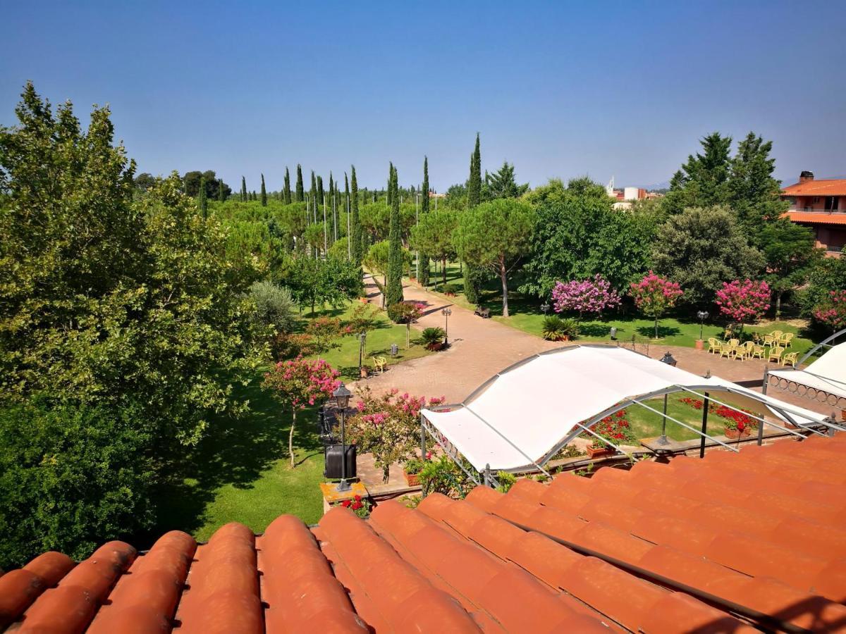 Fattoria La Principina Hotel & Congress Principina Terra Exterior photo