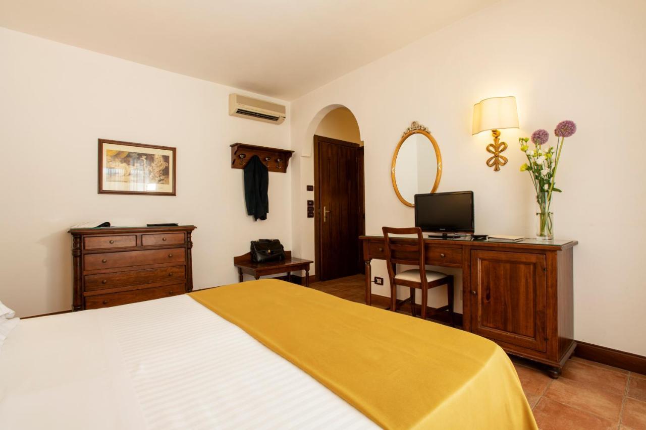 Fattoria La Principina Hotel & Congress Principina Terra Exterior photo