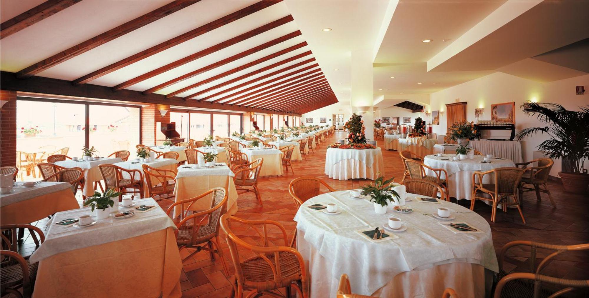 Fattoria La Principina Hotel & Congress Principina Terra Exterior photo